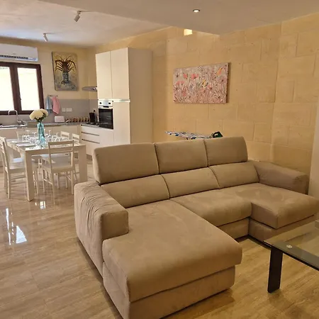 Hacienda By The Nest Fontana