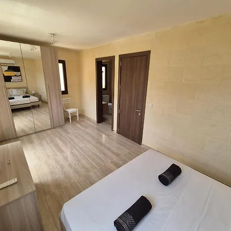 Hacienda By The Nest Guest house 3*