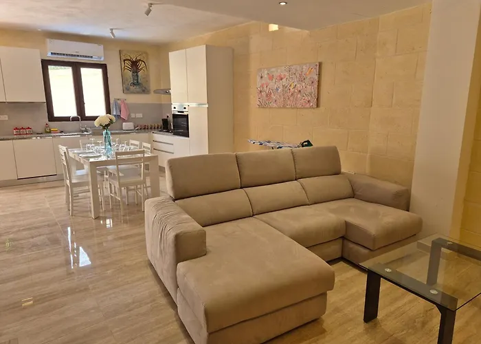 Hacienda By The Nest Fontana